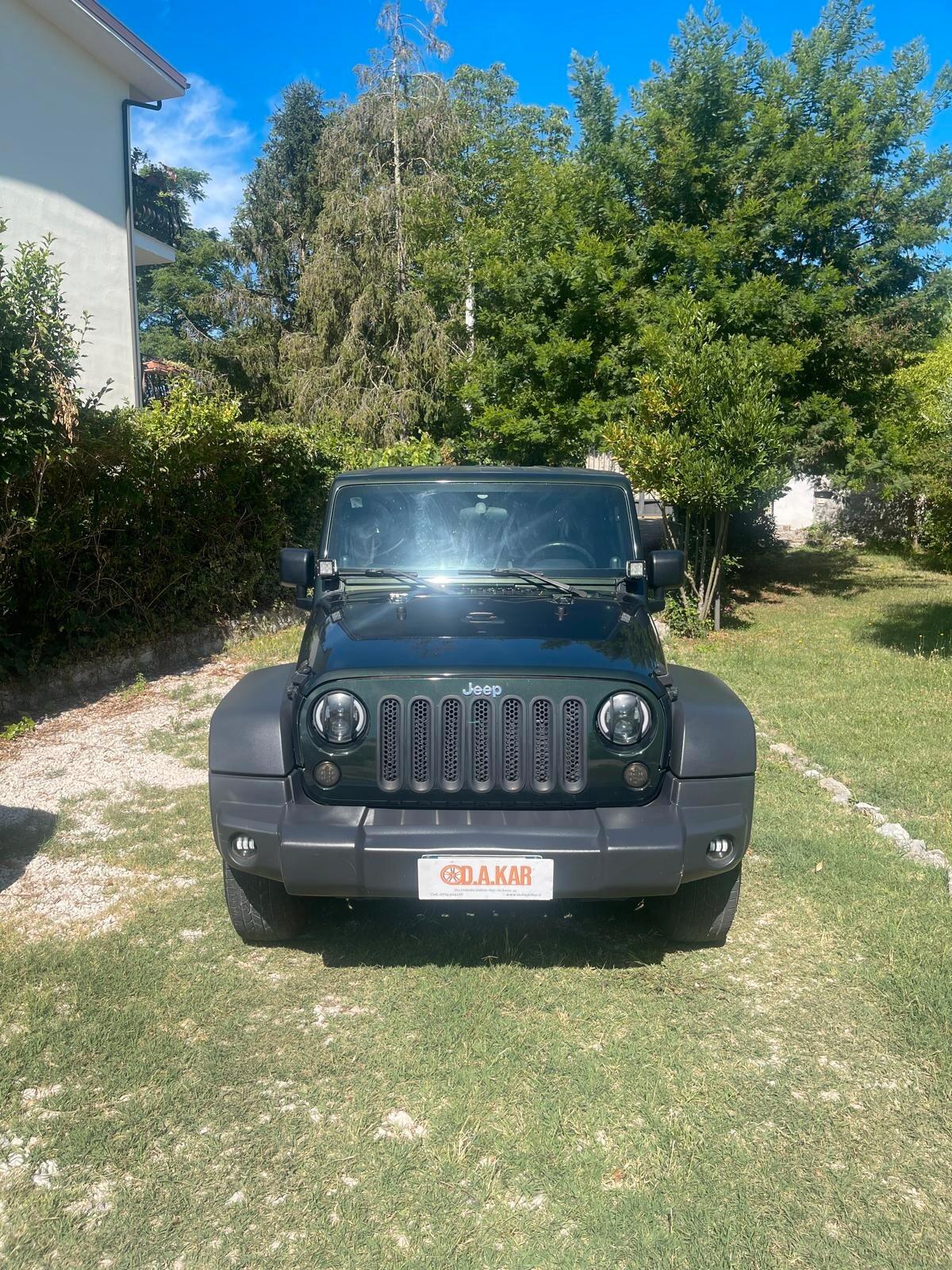 Jeep Wrangler 2.8 CRD DPF Sahara Auto
