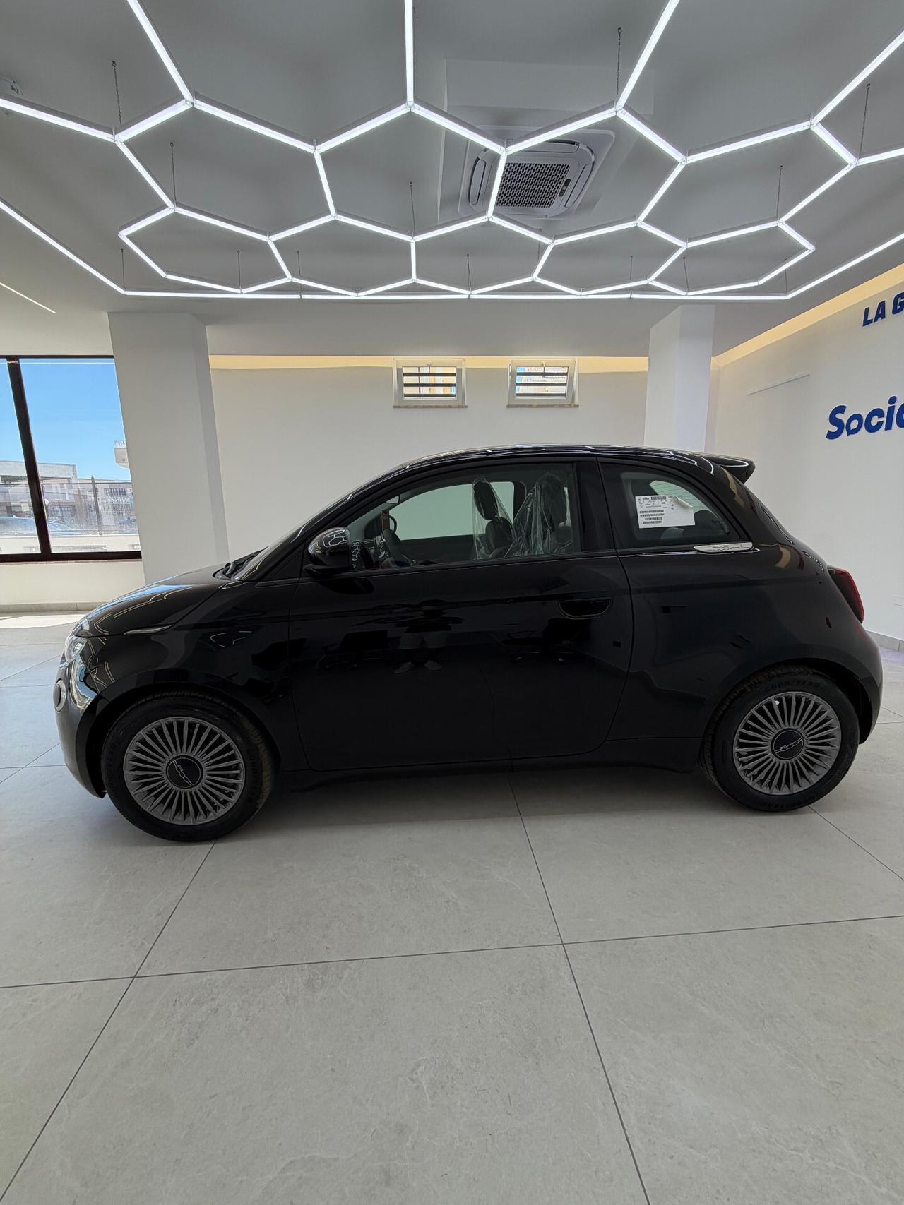 Fiat 500 Berlina Hybrid Torino