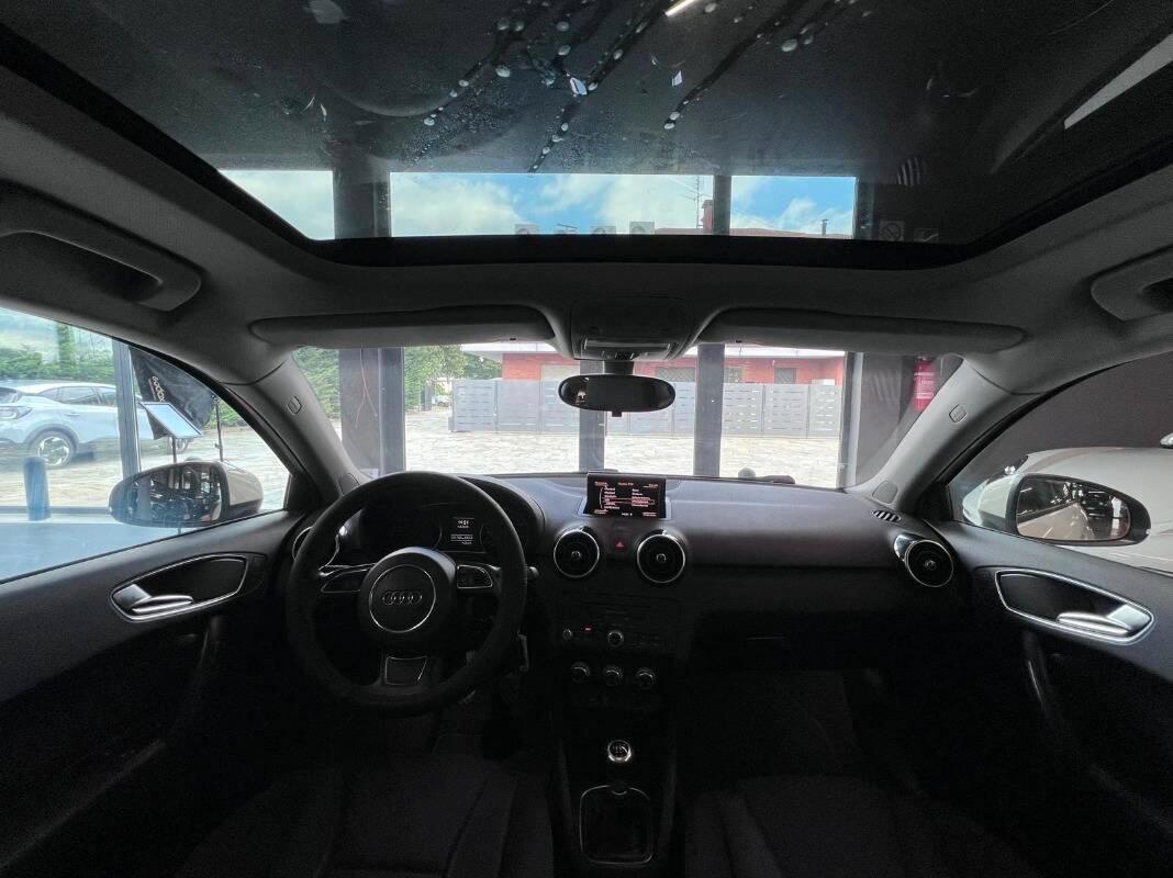 Audi A1 1.6 tdi Ambition 105cv