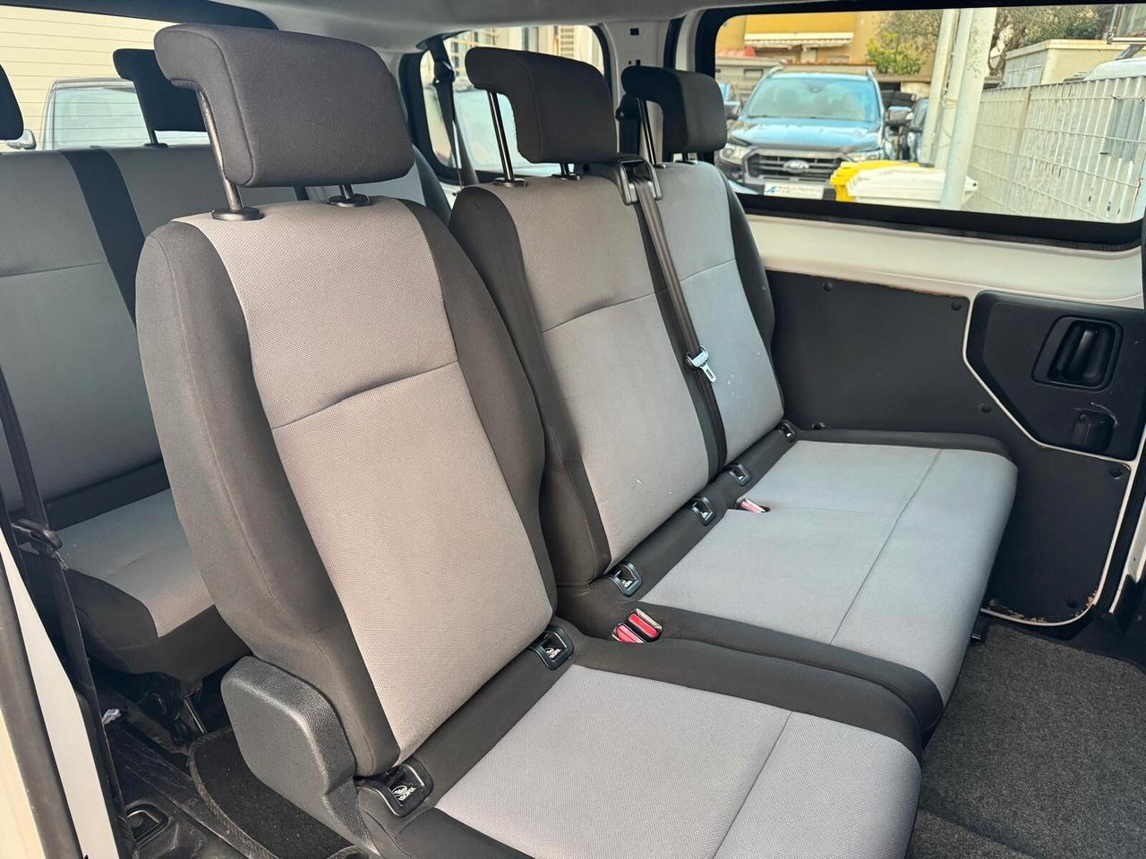 Peugeot Expert BlueHDi 120 S&S PL-TN Combi Standard PERFETTO FATTURABILE