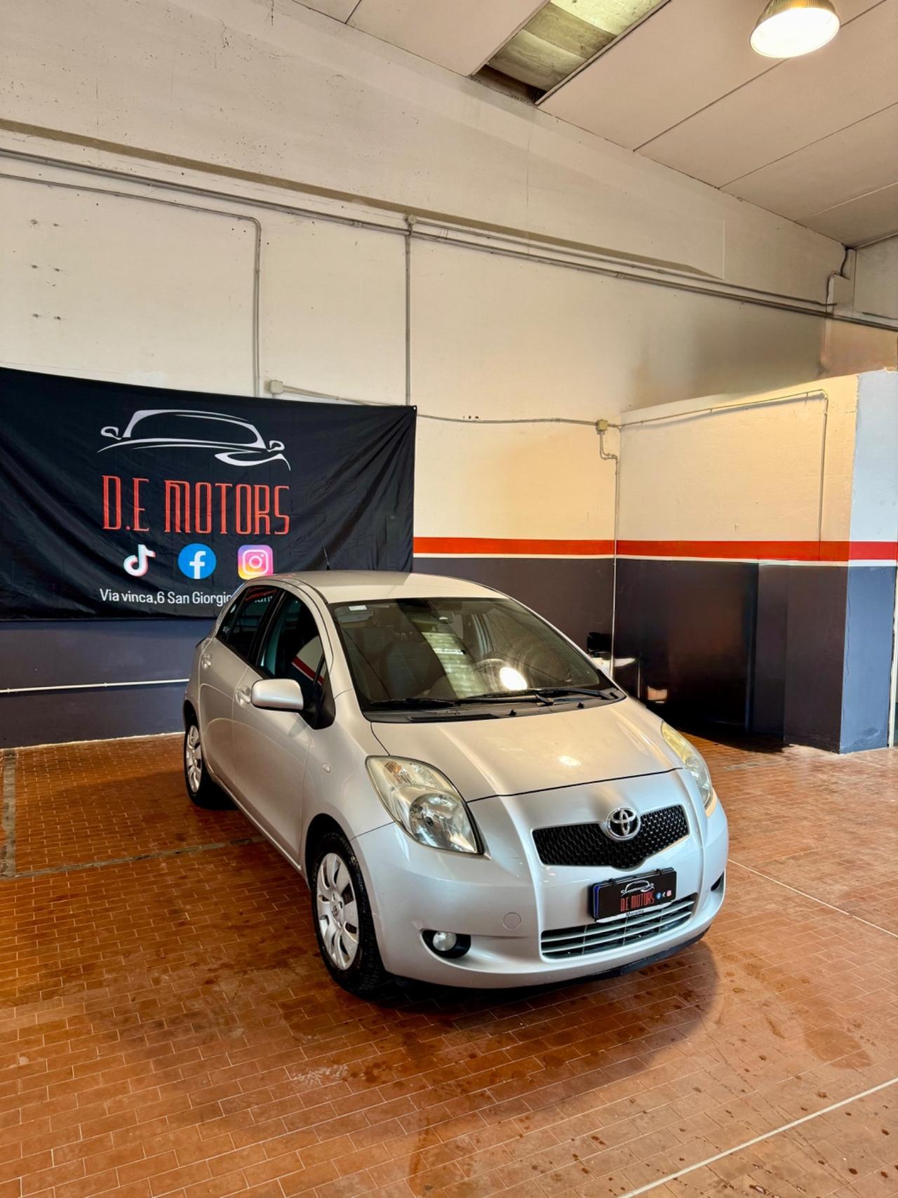 Toyota Yaris 1.3 5 porte M-MT Sol