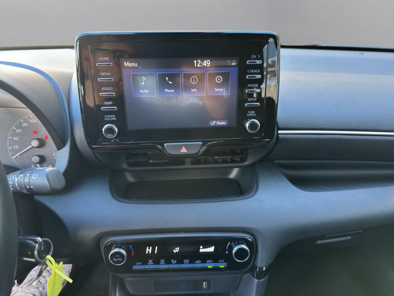 Toyota Yaris 1.5h Business