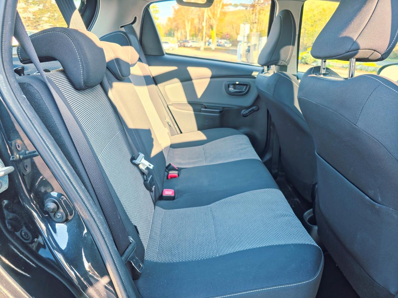 Toyota Yaris 1.5 Hybrid 5 porte Active 2014-E6 Automatico NEO