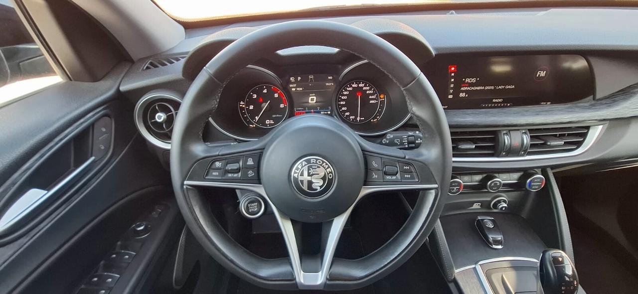 Alfa Romeo Stelvio 2.2 Turbodiesel 190 CV AT8 Q4 Sport-Tech