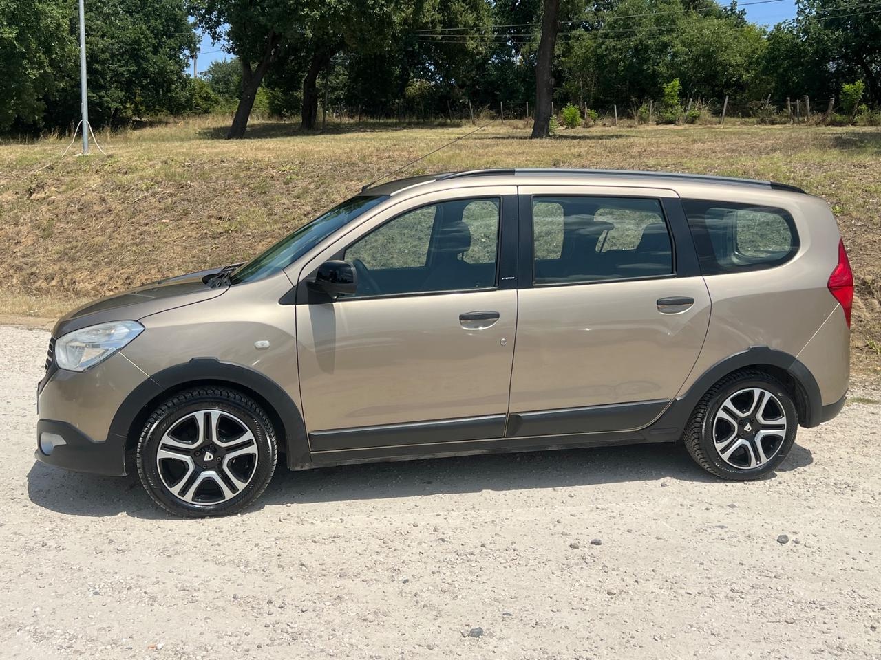 Dacia Lodgy Stepway 1.6 GPL PERMUTE RATE GARANZIA