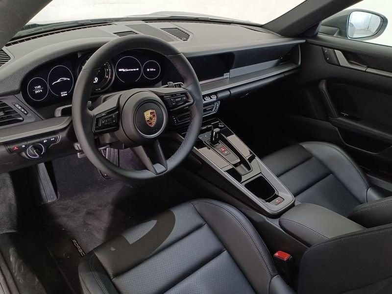 Porsche 911 VIII Carrera 992 Coupe Coupe 3.0 Carrera 4 auto