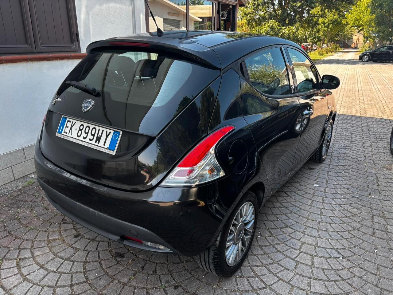 Lancia Ypsilon 1.2 69 CV 5 porte GPL Ecochic Silver IDONEA PER NEOPATENTATI PERMUTABILE