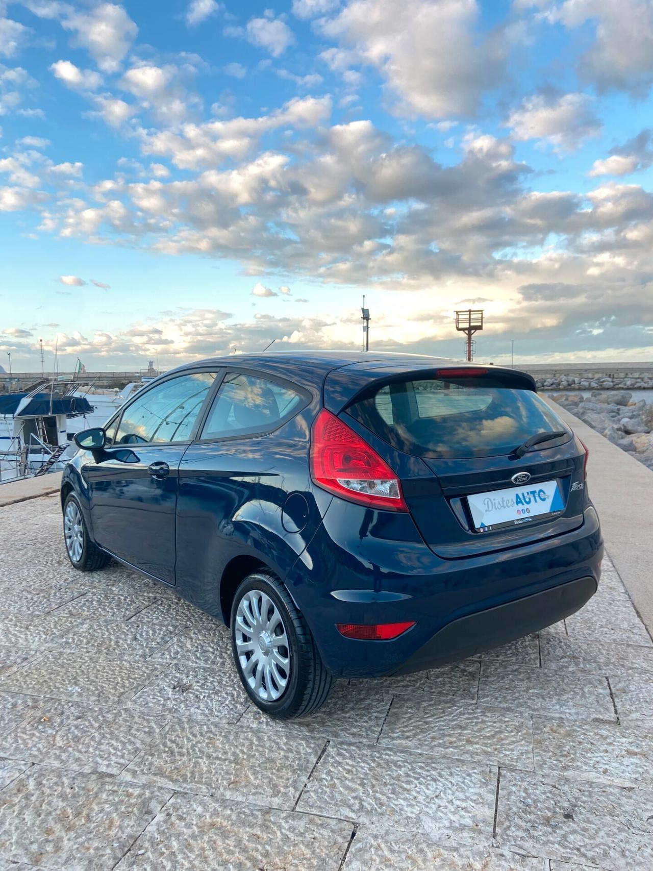 Ford Fiesta pari al nuovo neopatentati 3295974916