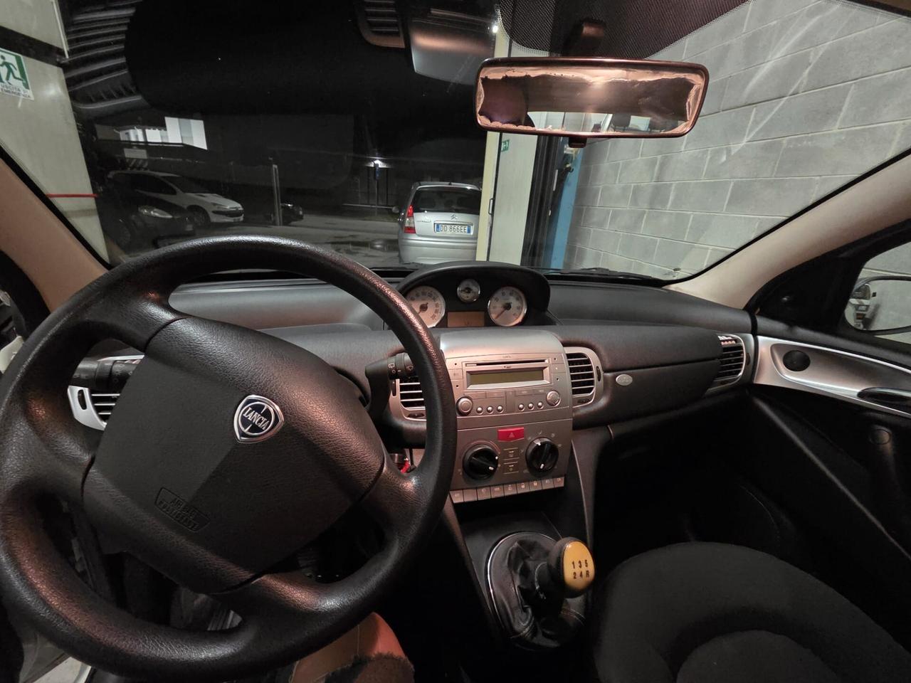 LANCIA Ypsilon 2a serie ('06'-'13') Ypsilon 1.3 MJT 75 CV Platinum (55 kw)