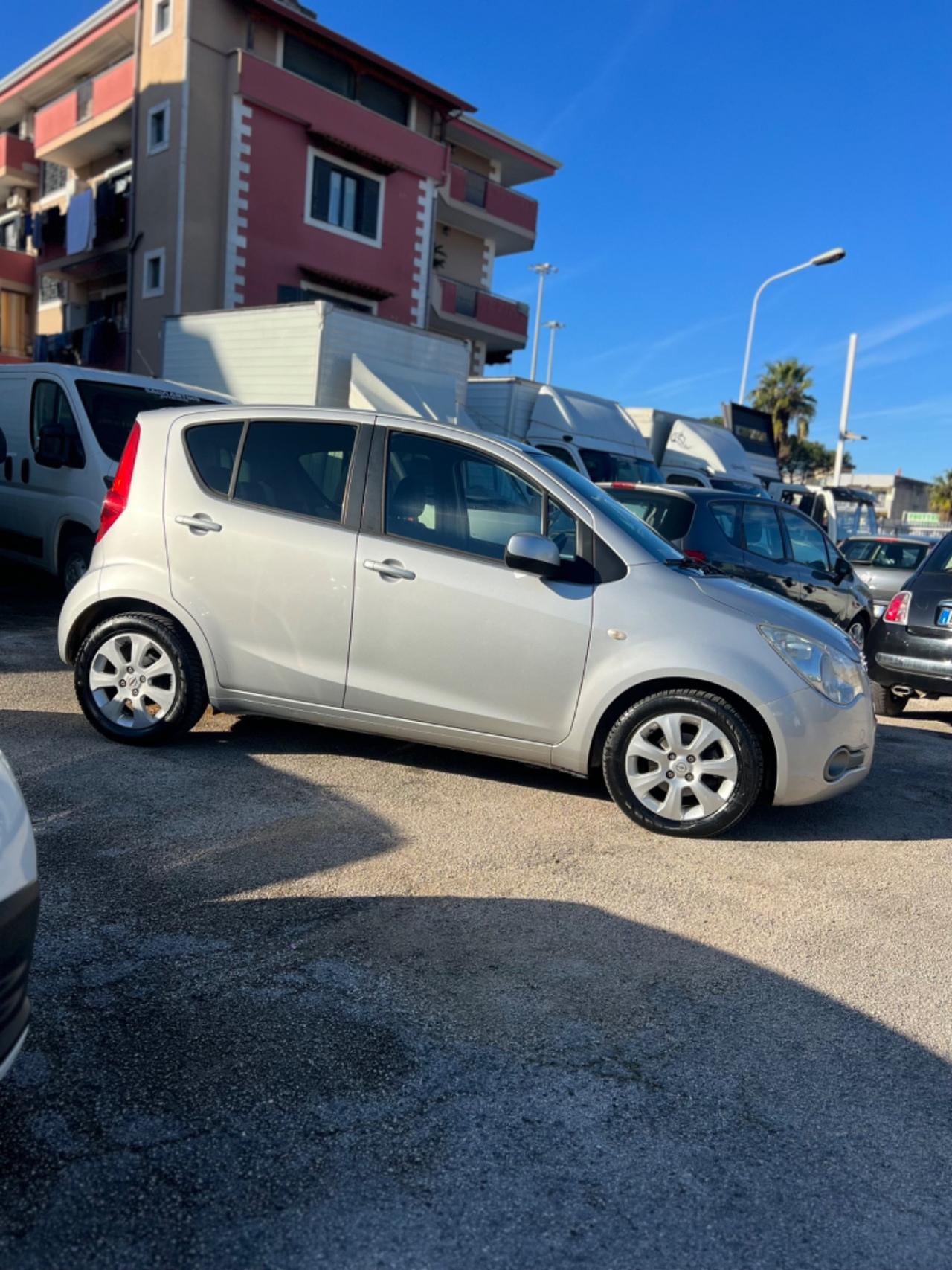 Opel Agila 1.0 12V 65CV Enjoy Pari al nuovo