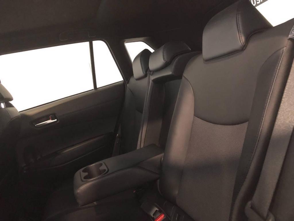 Toyota Corolla Cross 2.0 VVT-iE Hybrid Lounge 2WD E-CVT