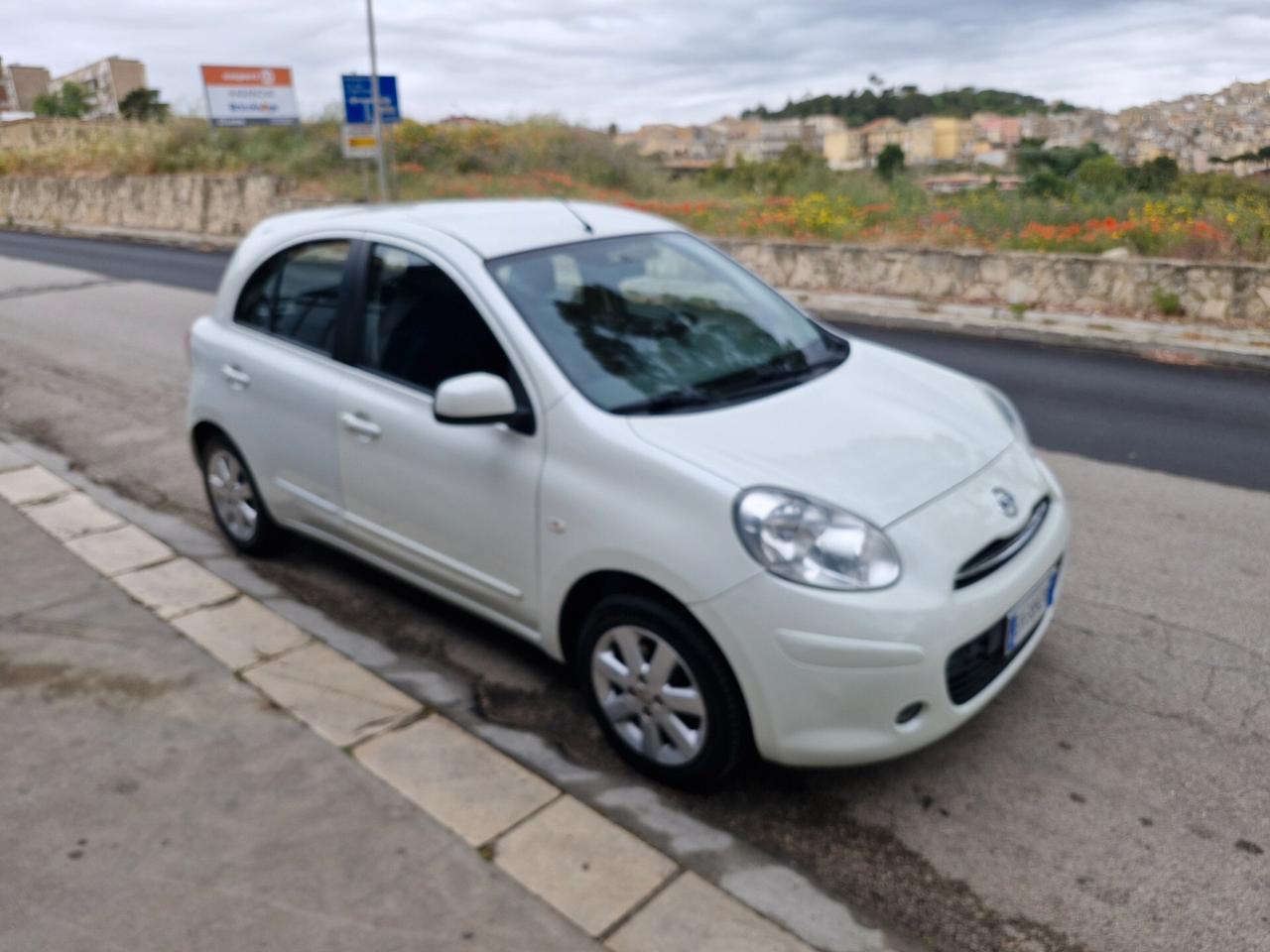 Nissan Micra 1.2 12V 5 porte Visia