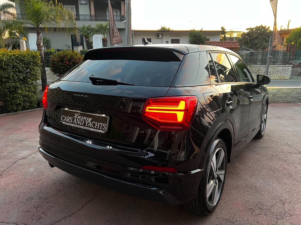 Audi Q2 30 TDI 2 X S LINE-TOTAL BLACK- 2019-FULL