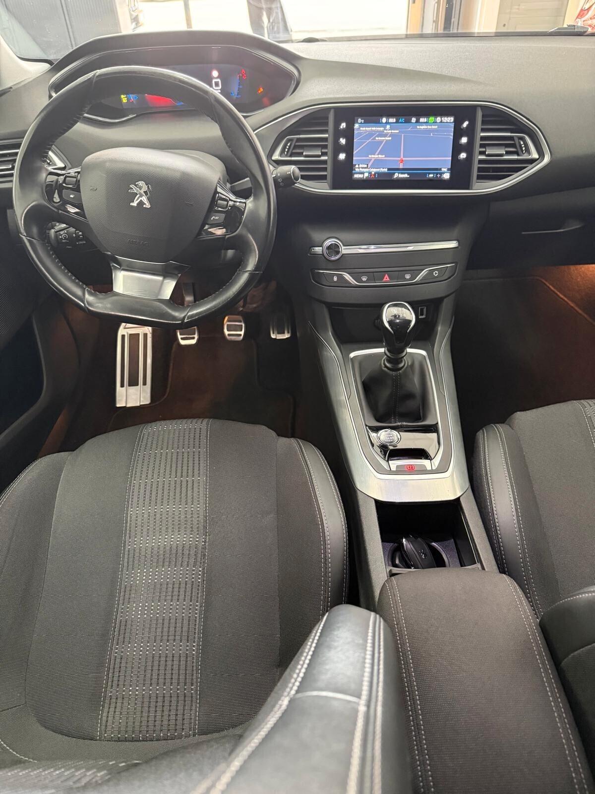 Peugeot 308 BlueHDi 130 S&S SW Allure