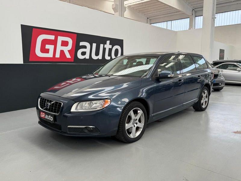 Volvo V70 V70 2.4 d5 Summum 185cv