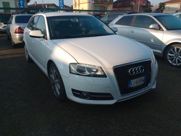 Audi A3 SPB 1.6 TDI 105 CV CR Ambition