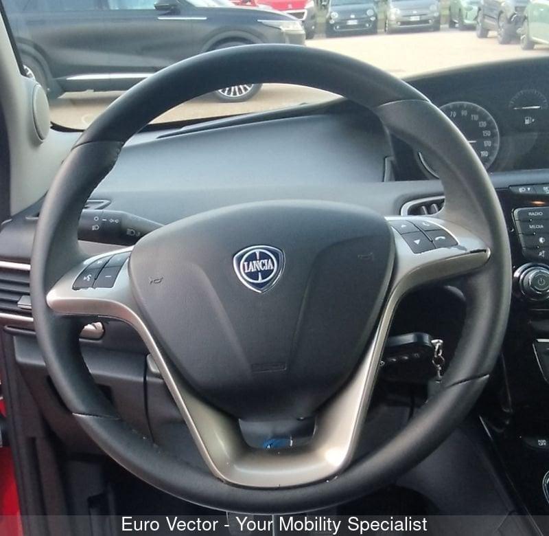 Lancia Ypsilon 1.2 69cv Start& Stop Gold