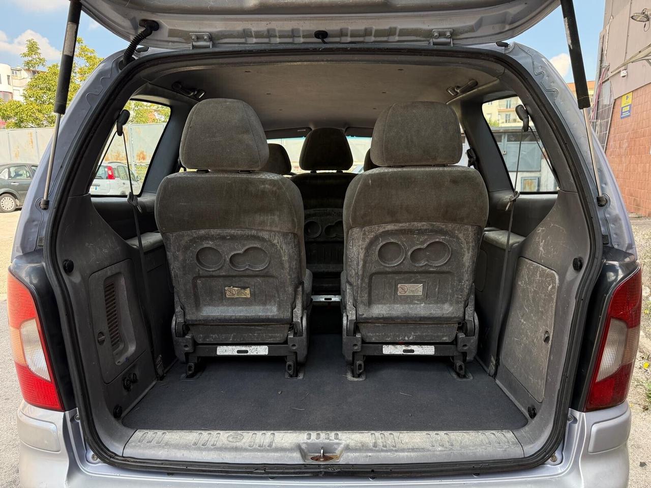 Hyundai Trajet 2.0 CRDi TD 16V Dynamic