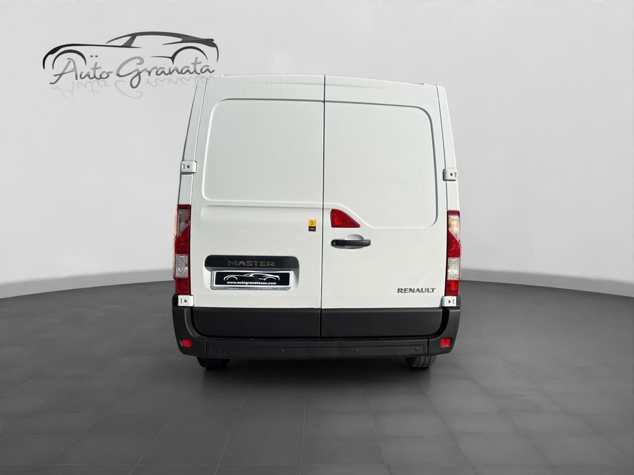 Renault Master 2.3 dCi 136cv L1H1