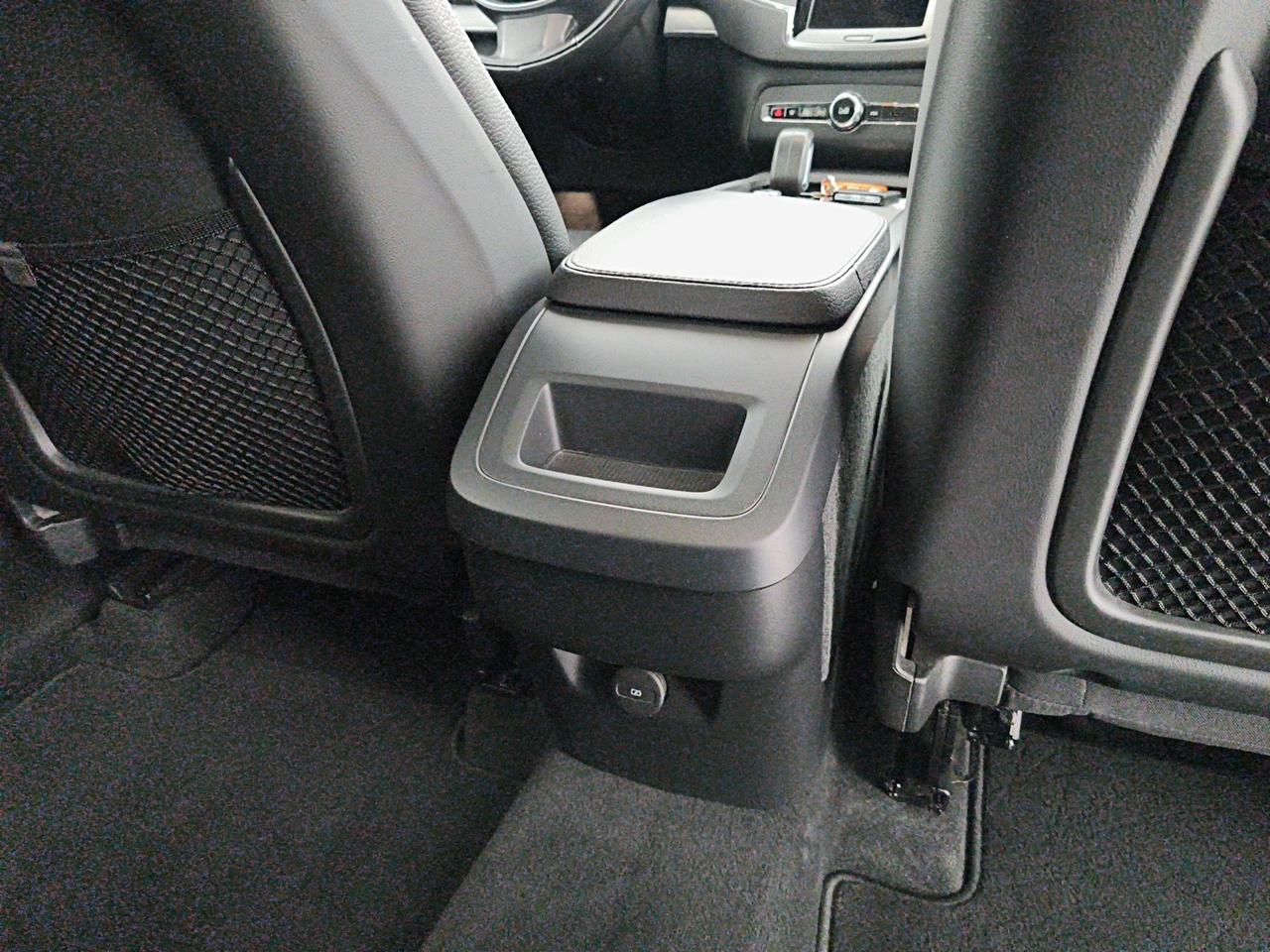 Volvo XC90 2.0 b5 Momentum Pro awd