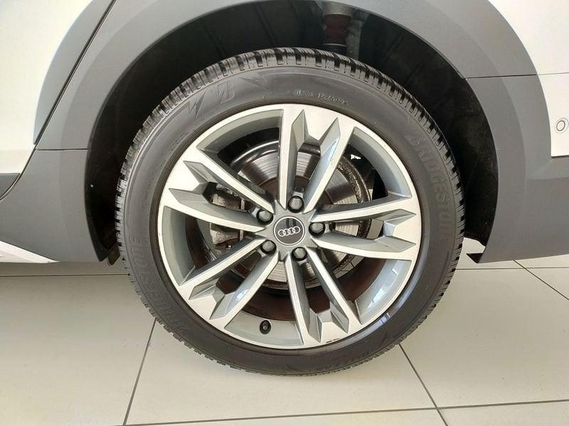 Audi A4 allroad 40 TDI 204 CV S tronic Identity Contrast