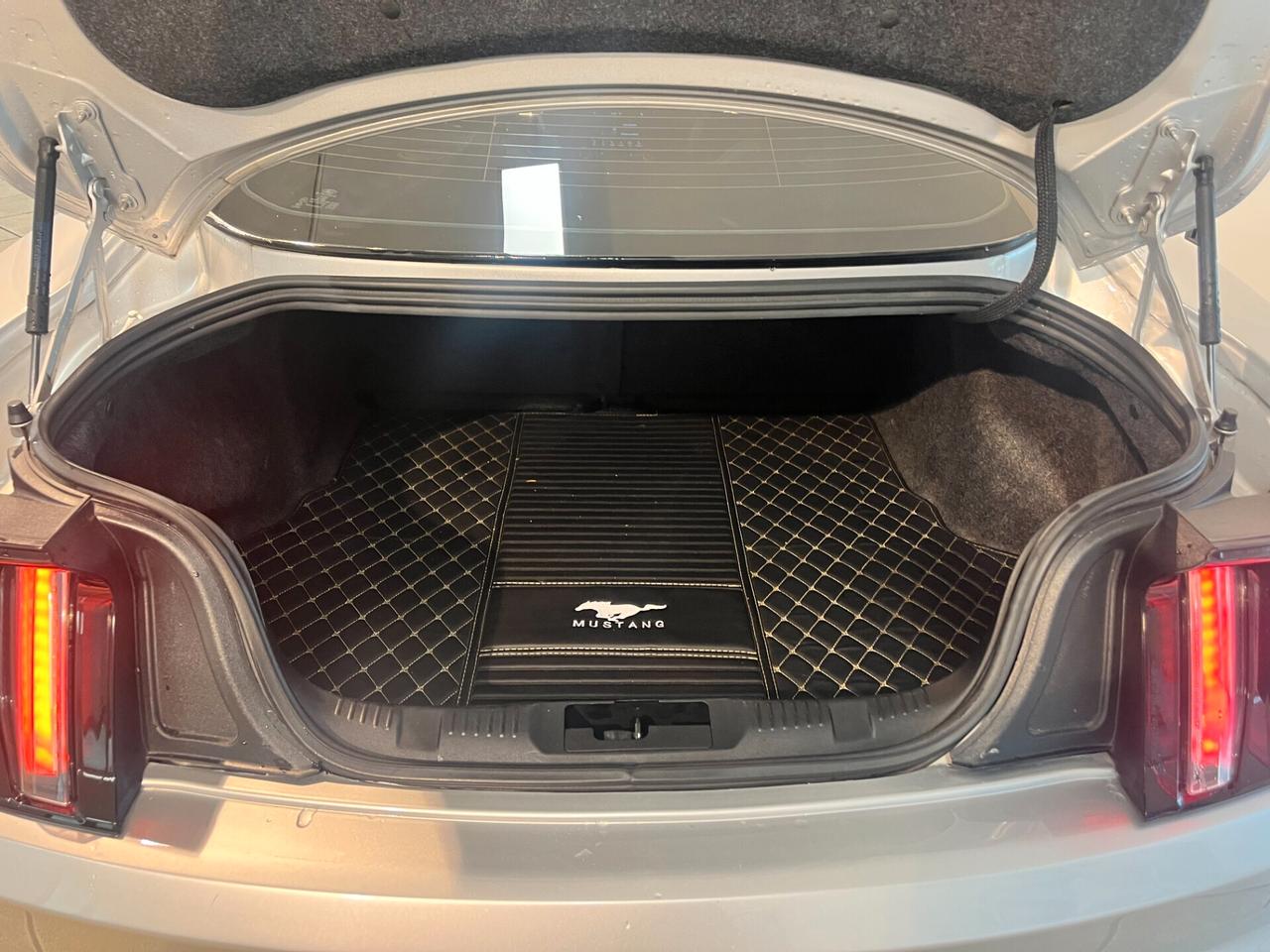 Ford Mustang Fastback 5.0 V8 TiVCT aut. GT