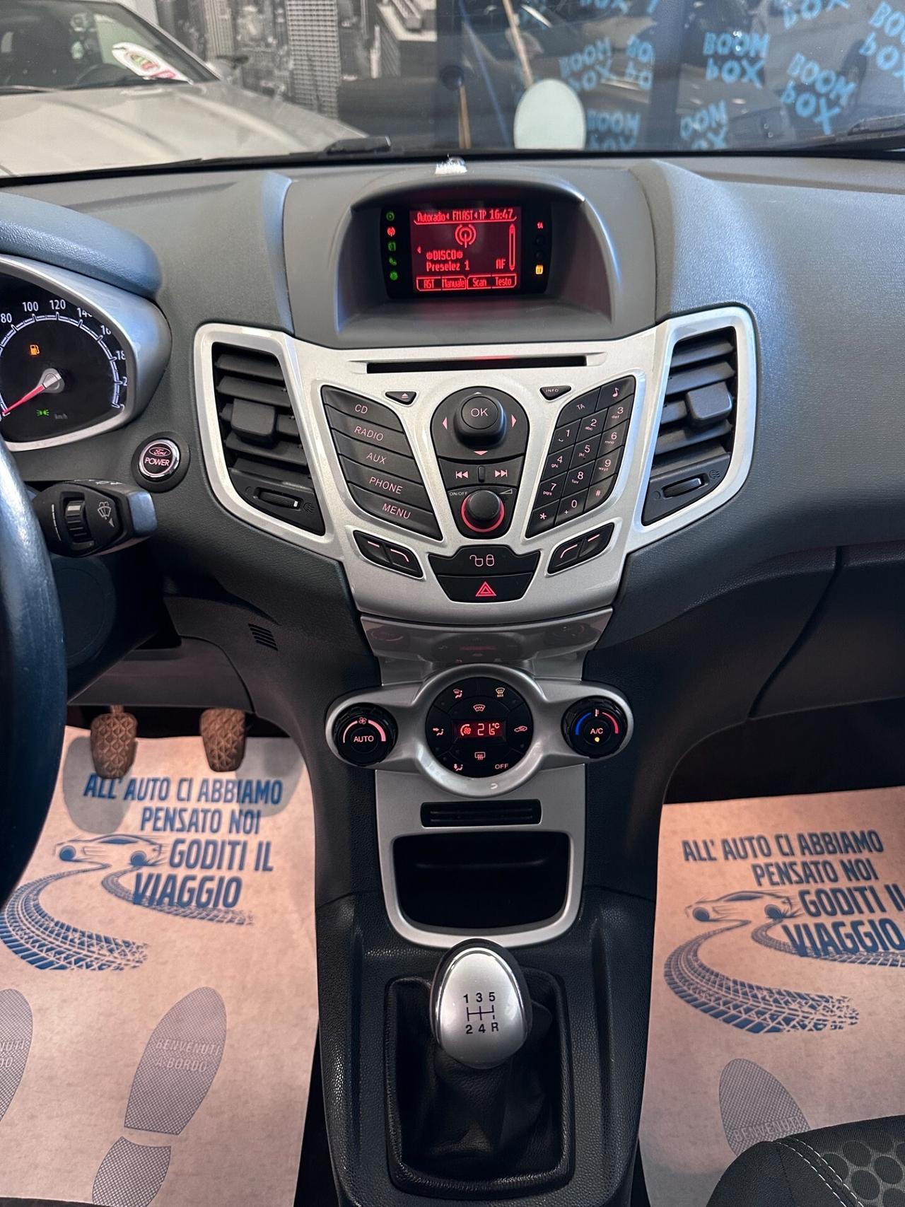 FORD FIESTA 1.4 BENZINA GPL