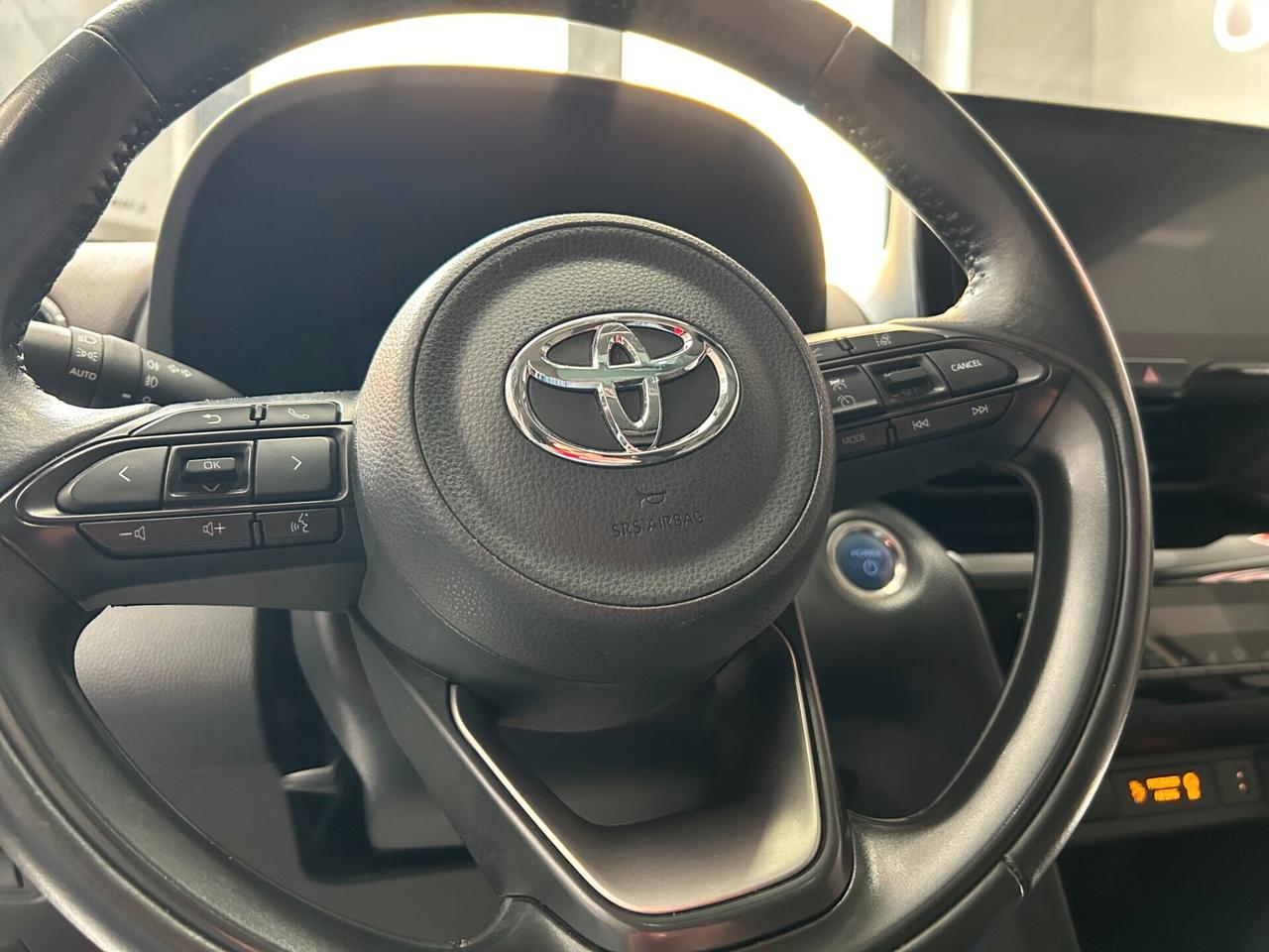 Toyota Yaris Cross 1.5h Hybrid 116cv e-cvt auto Lounge Tetto ITALIANA