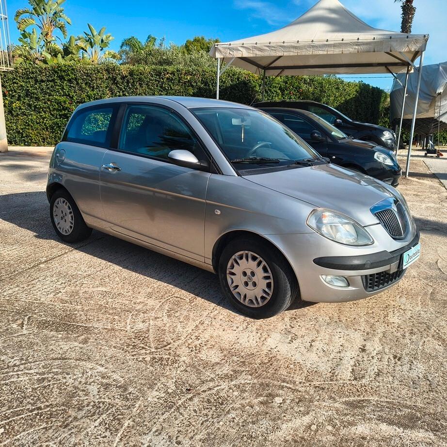 Lancia Ypsilon 1.2 Argento