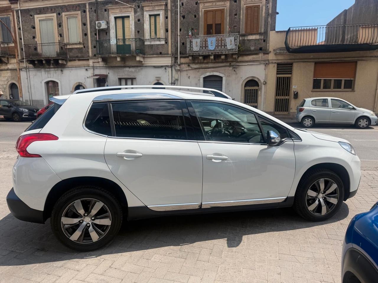 Peugeot 2008 1.6 e-HDi 92 CV Stop&Start Allure