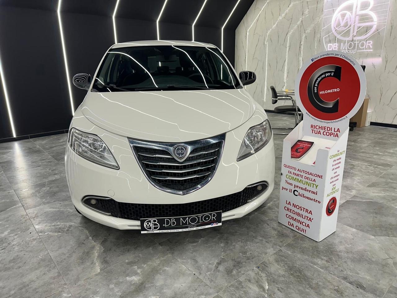 Lancia Ypsilon III 2011 1.2 8v Platinum
