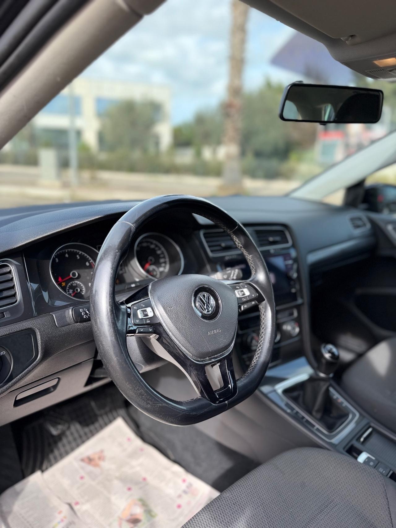 Volkswagen Golf Variant 1.4 TGI Executive BlueMotion