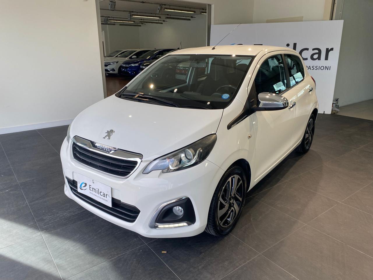 Peugeot 108 PureTech 82 5 porte Allure