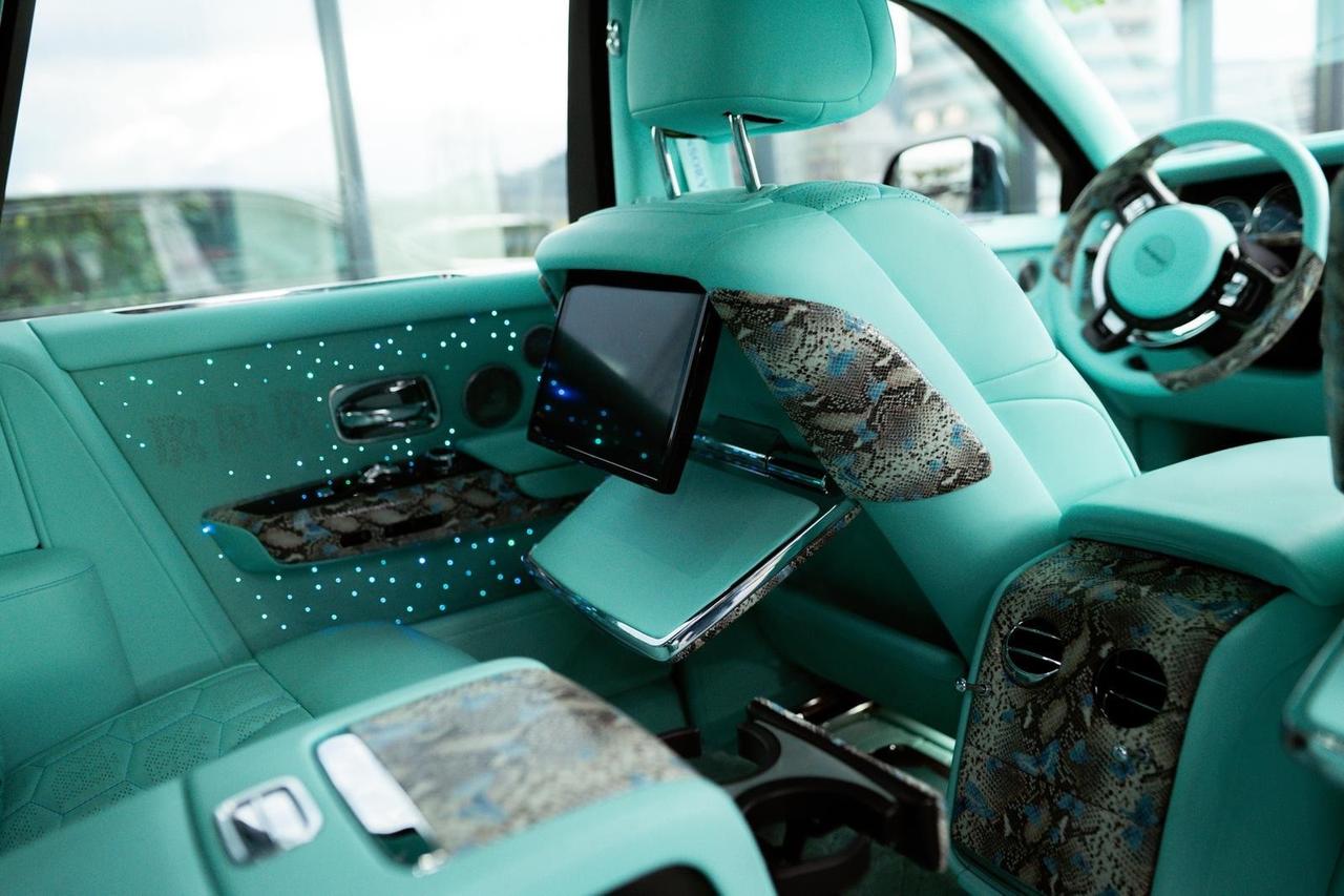 Rolls Royce Phantom 6.7 EWB