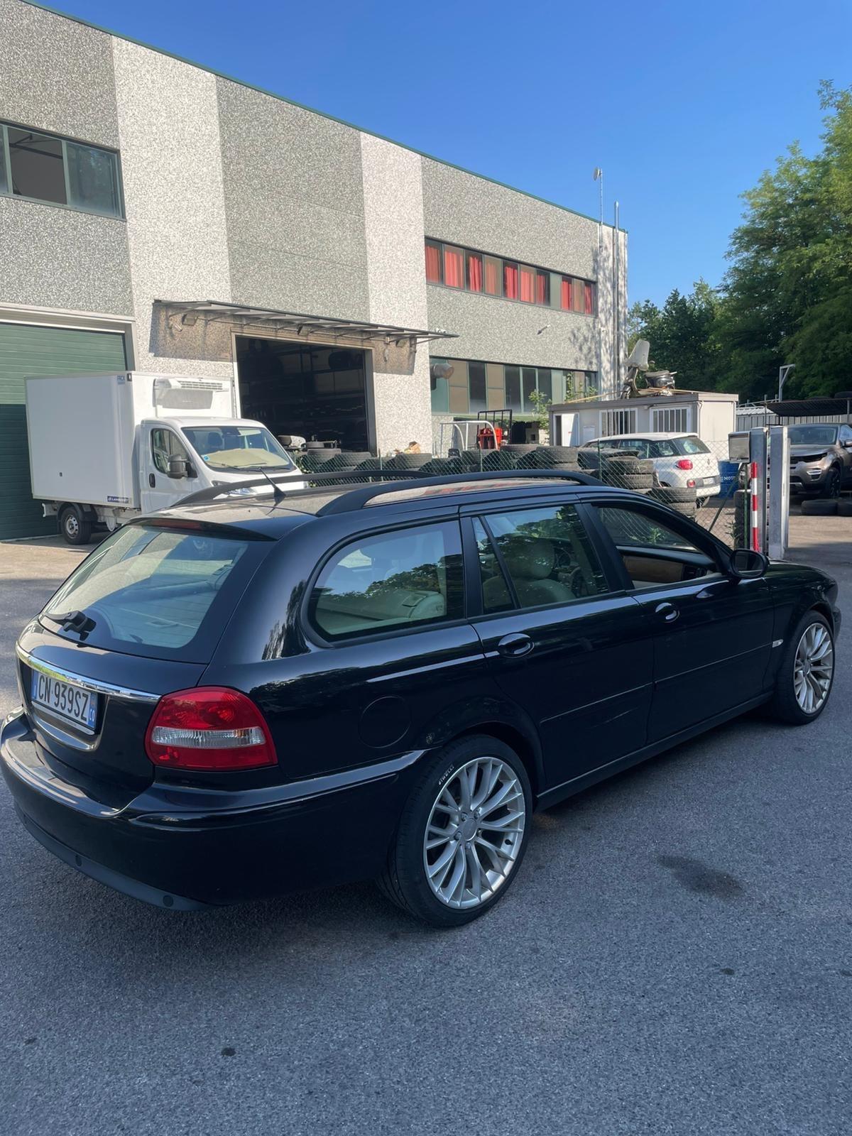 Jaguar X-Type 2 LITRI V6 24V CAT WAGON EXEC.