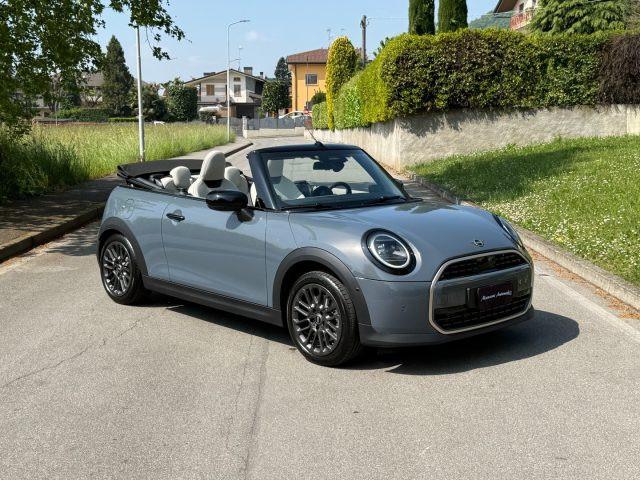 MINI Cooper C Cabrio Cooper C Favoured Cabrio
