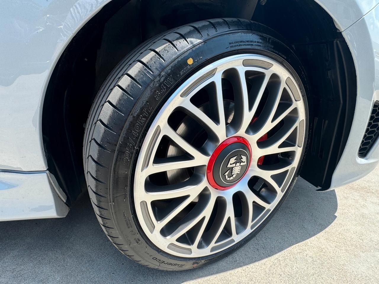Abarth 595 C 1.4 Turbo T-Jet 145 CV
