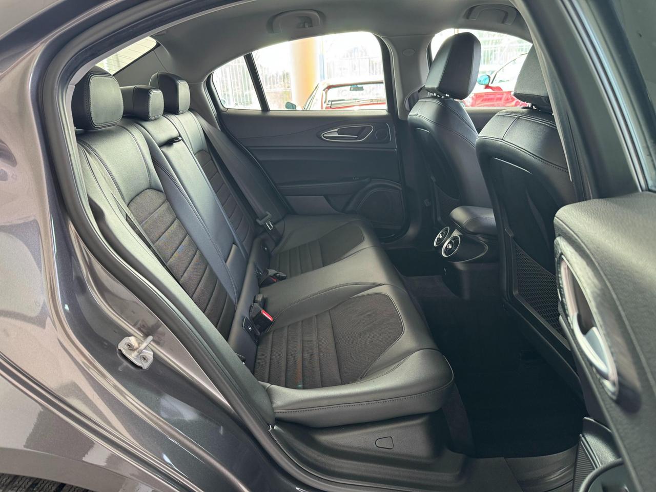 Alfa Romeo Giulia Giulia 2.2 t Super 160cv auto my19