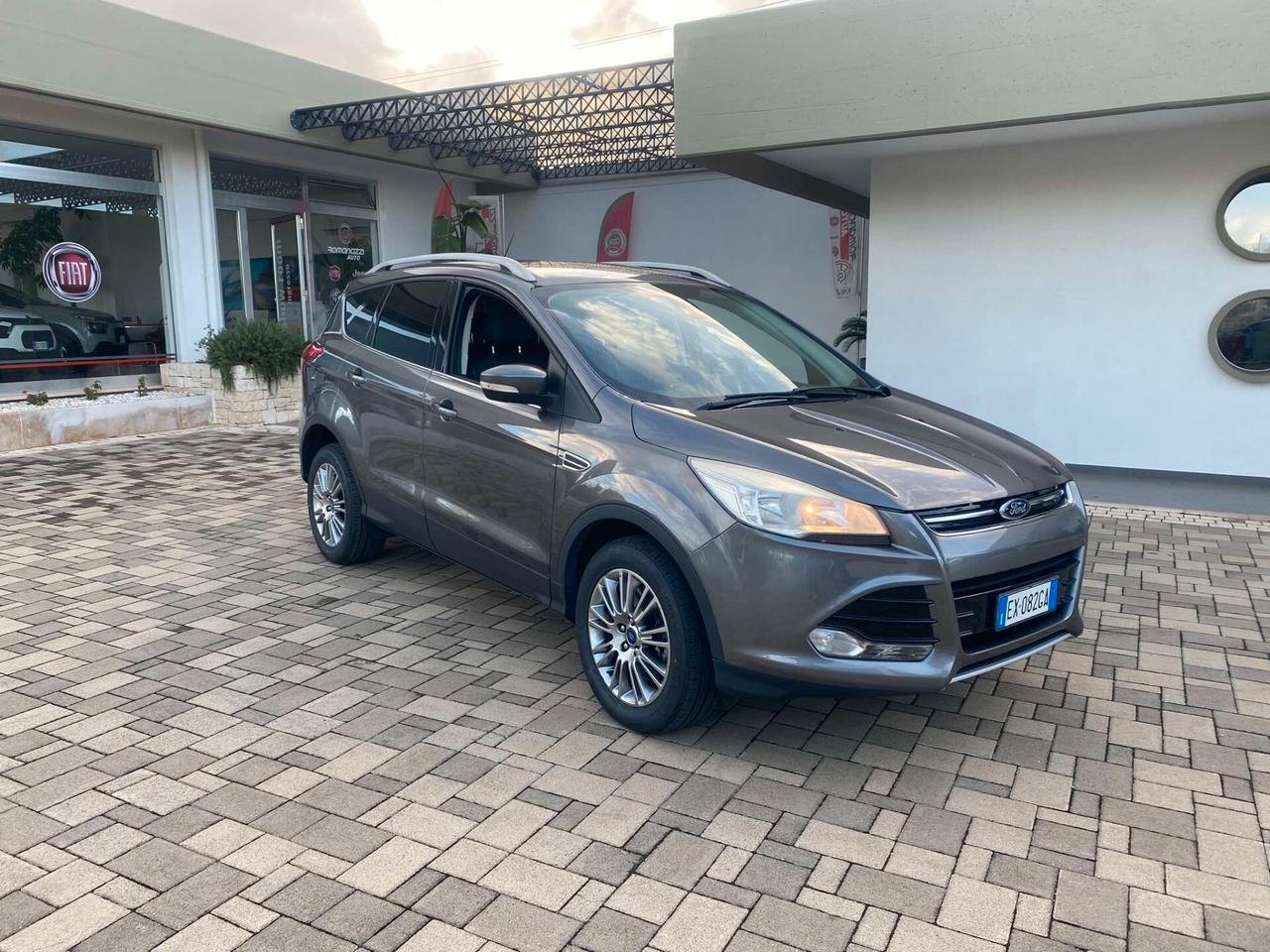 Ford Kuga 2.0 TDCI 163 CV 4WD Powershift Titanium