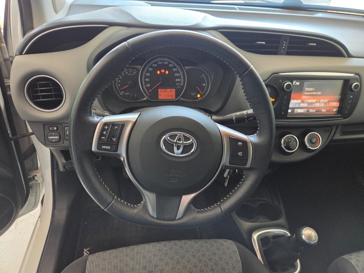 Toyota Yaris 1.0 5 porte Lounge unico proprietario