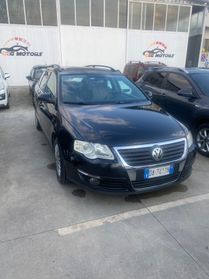 Volkswagen Passat 2.0 16V TDI Var. Highline UNIPRO