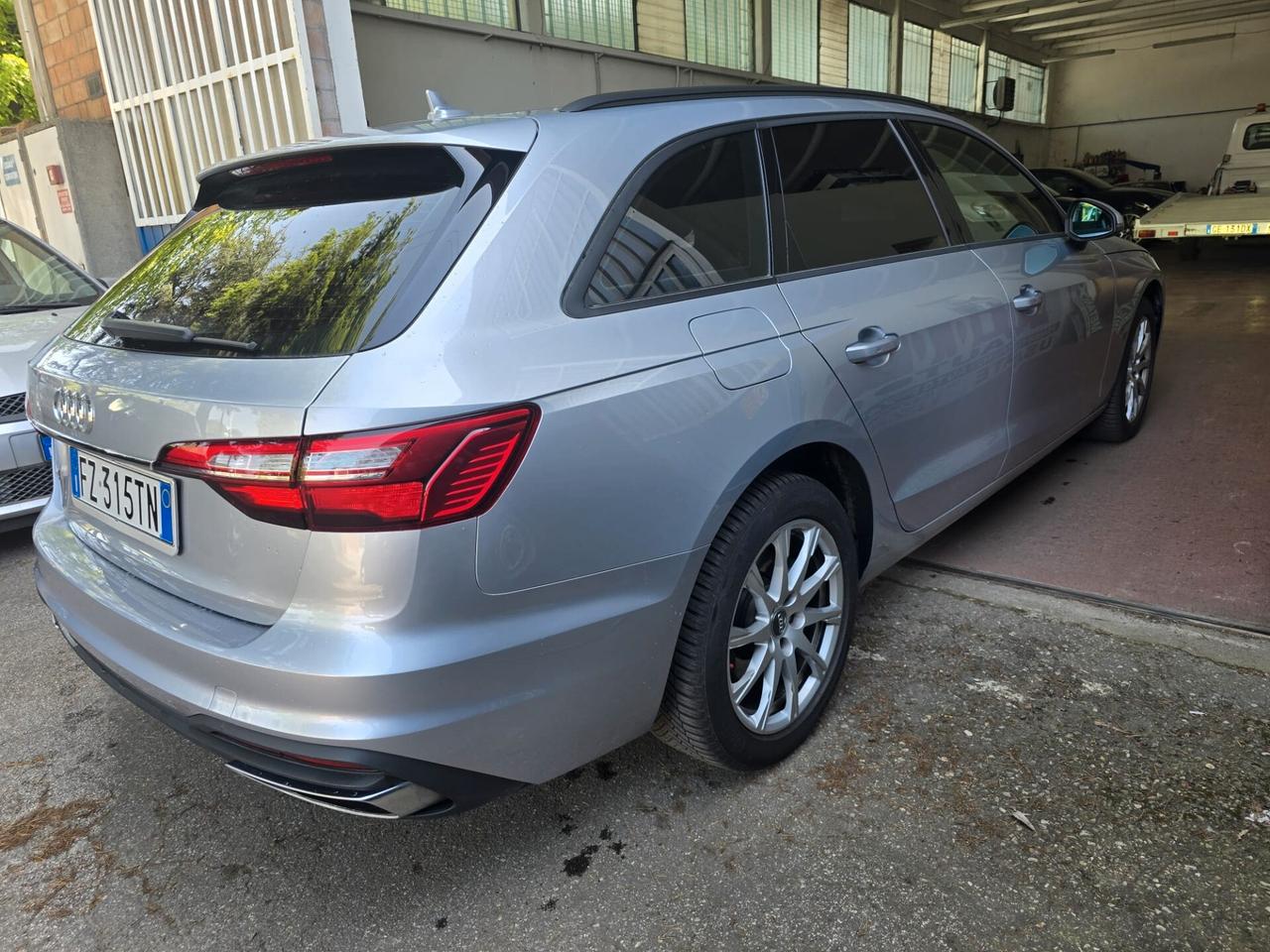 Audi A4 2.0 TDI 190 CV ultra S tronic Design