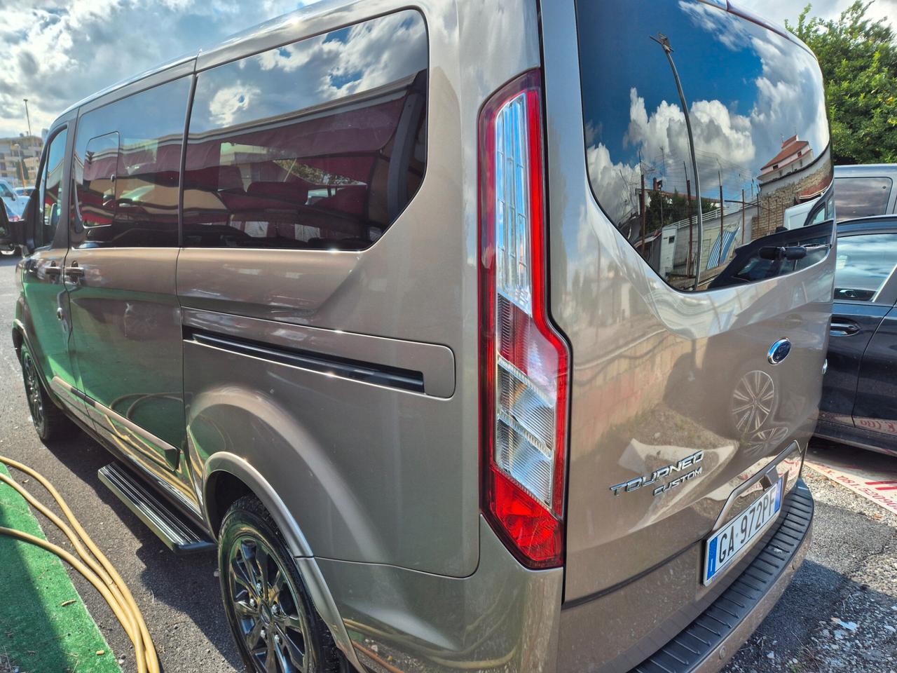 Ford Tourneo Custom 320 2.0 EcoBlue 185CV MHEV PC Titanium