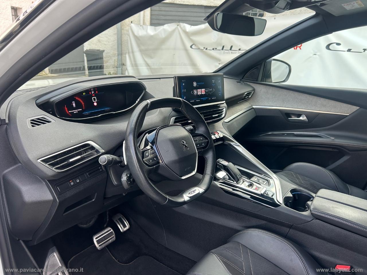 PEUGEOT 3008 BlueHDi 130 S&S EAT8 GT