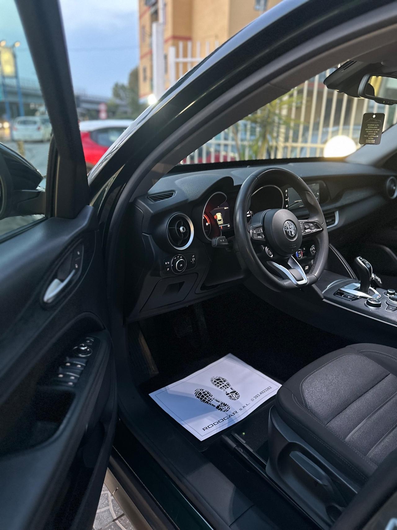 Alfa Romeo Stelvio 2.2 Turbodiesel 160 CV AT8 RWD Business