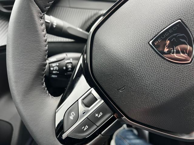 PEUGEOT 2008 PureTech 100 S&S Allure KM 0