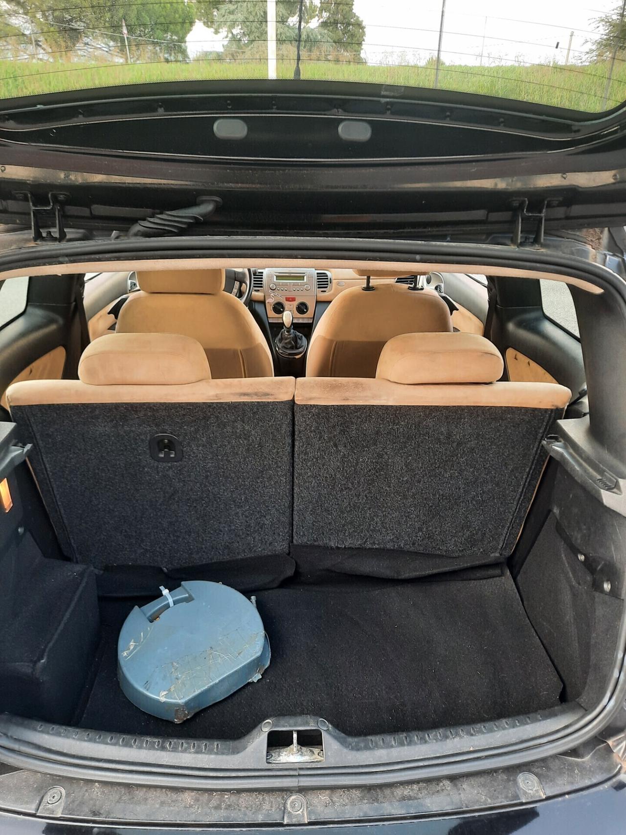 Lancia Ypsilon 1.2 Platino OK NEOPATENTATI