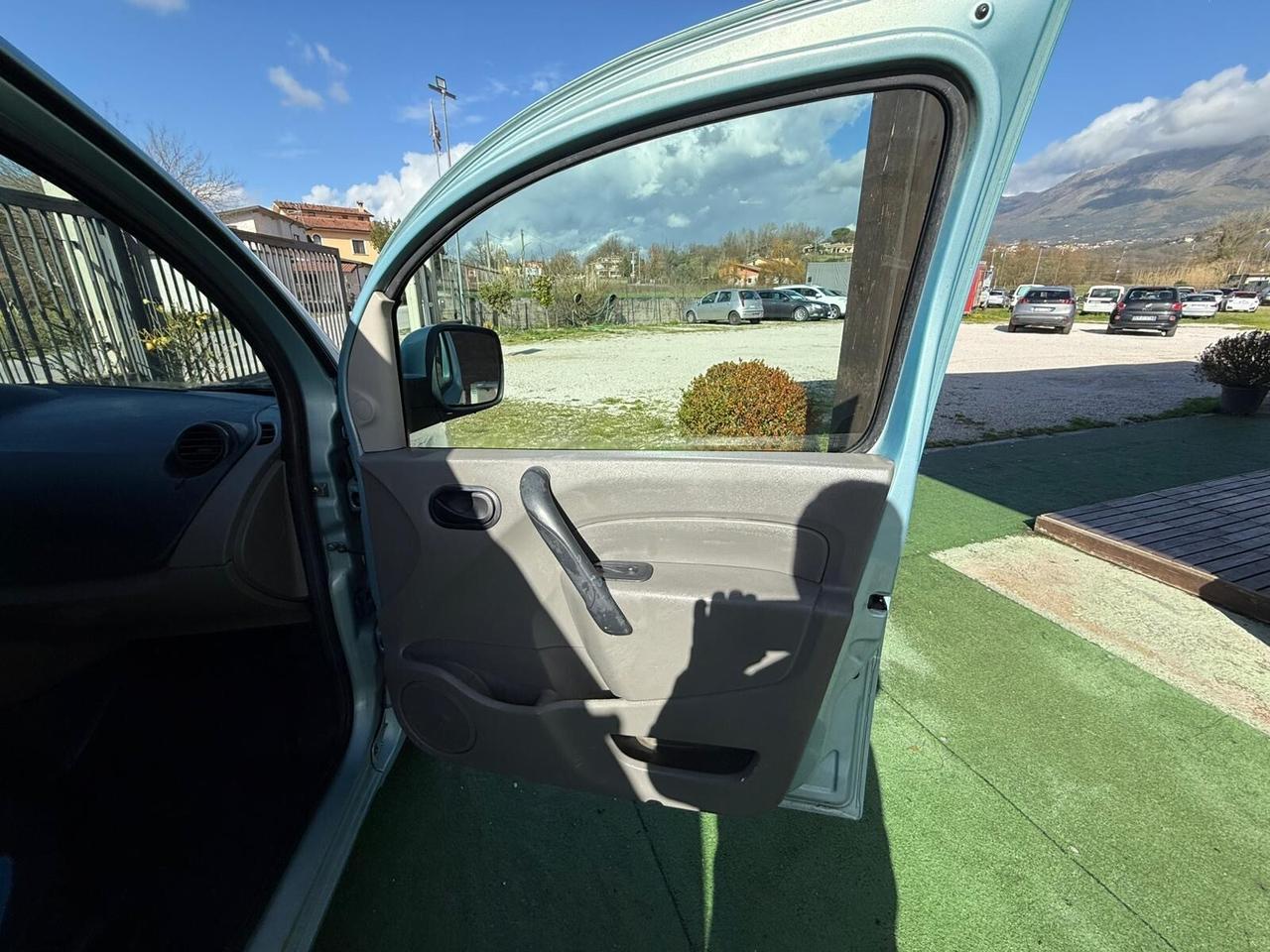 RENAULT KANGOO