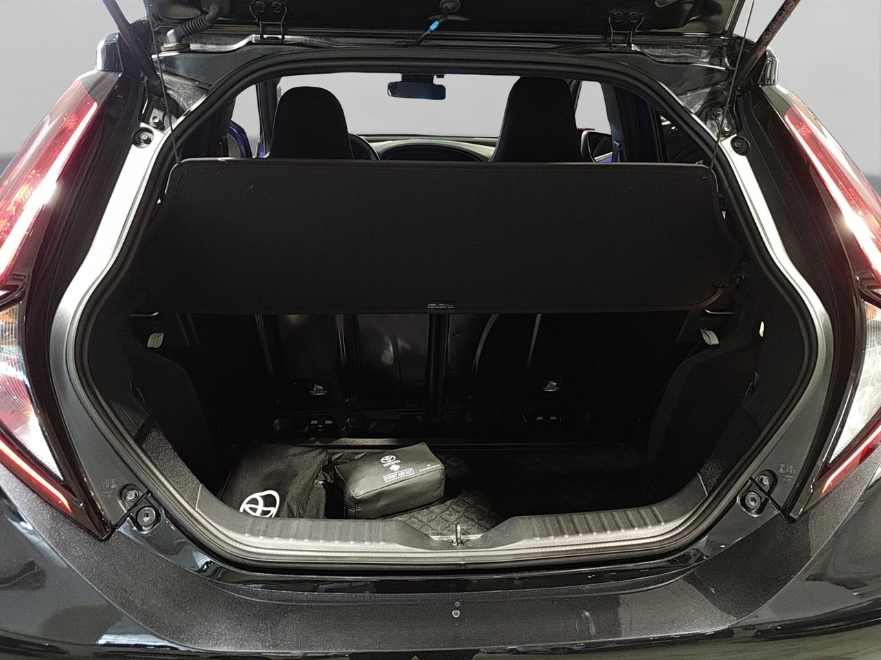 Toyota Aygo X 1.0 VVT-i 72 CV 5 porte Lounge S-CVT