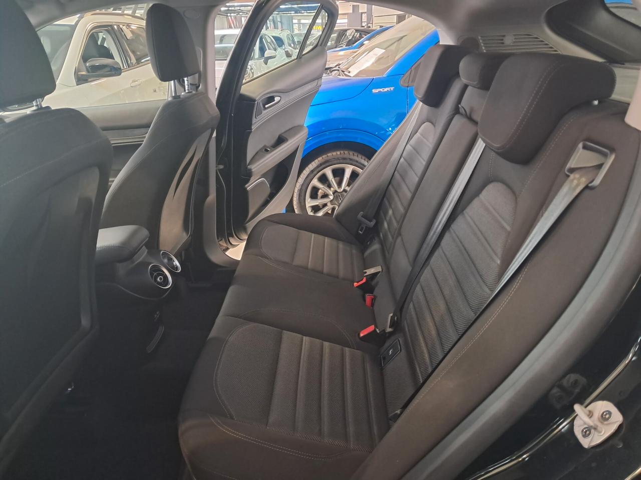 Alfa Romeo Stelvio 2.2 Td 190 cv AT8 Q4 Business